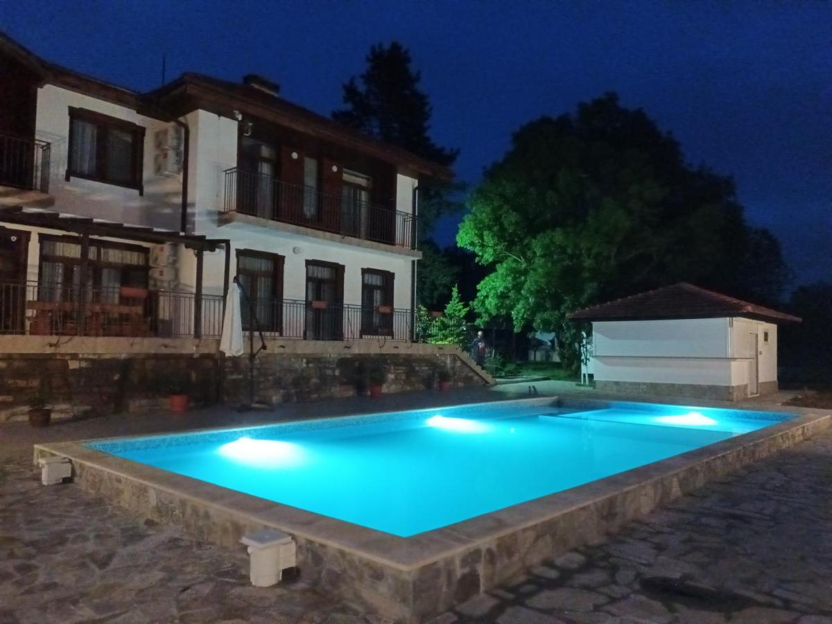 Guesthouse Gostilitsa Екстериор снимка