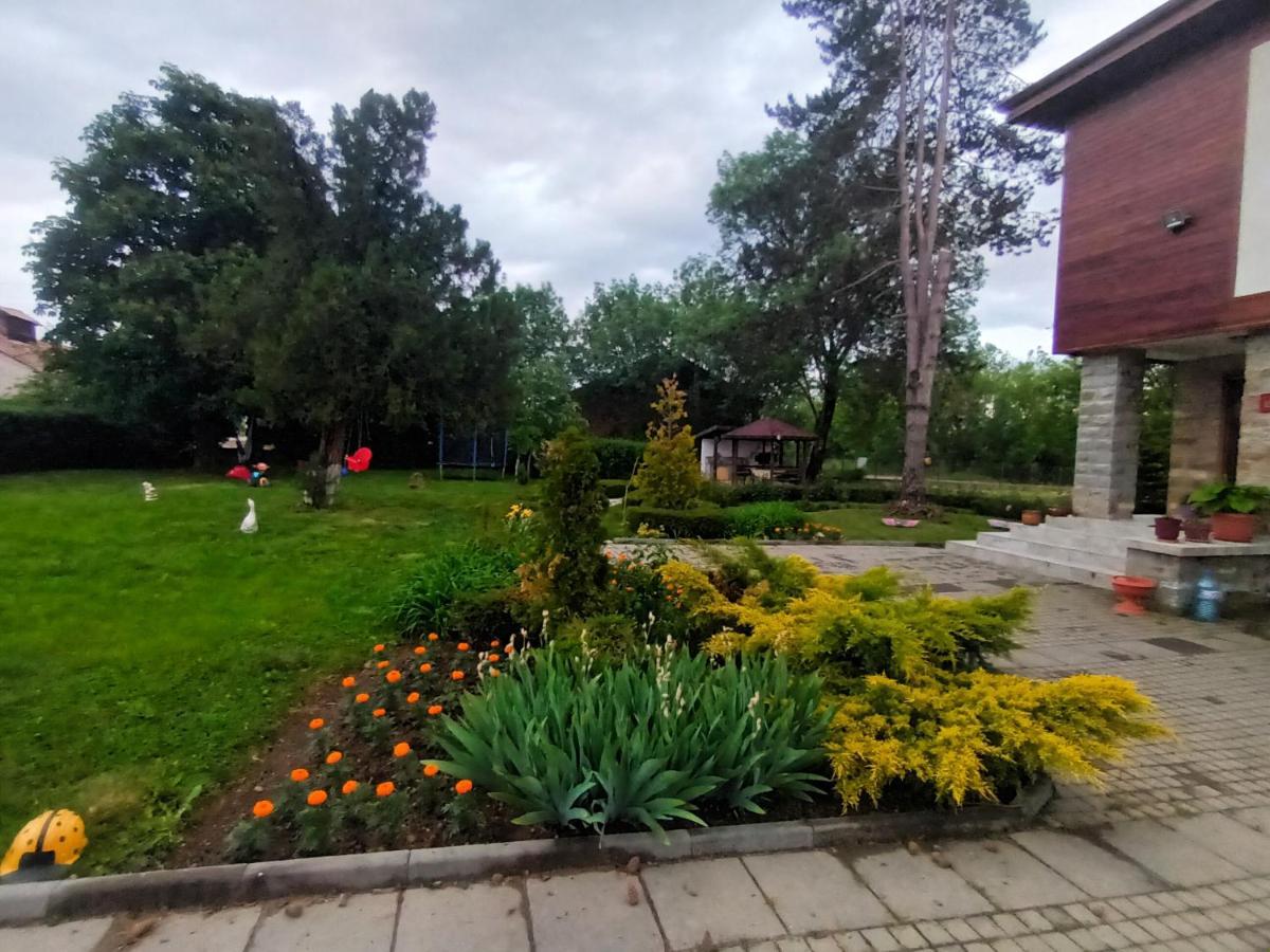 Guesthouse Gostilitsa Екстериор снимка