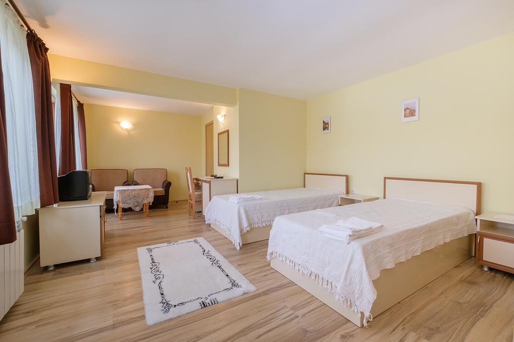 Guesthouse Gostilitsa Екстериор снимка