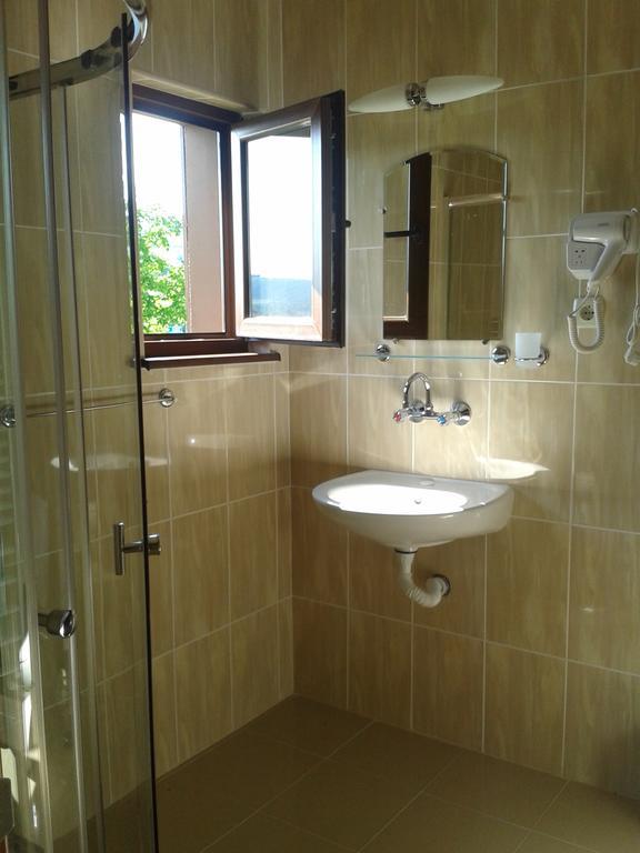 Guesthouse Gostilitsa Екстериор снимка