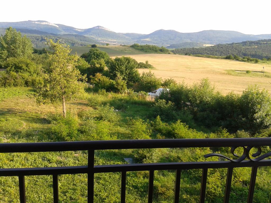 Guesthouse Gostilitsa Екстериор снимка